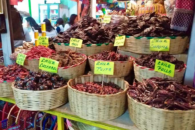 Street food in Oaxaca Market - Mexico's hidden gems: top 5 spots