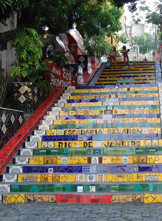 santa teresa has to be one of the coolest neighbourbhoods to visit in rio's city, with it home to the lapa steps and the ever present vintage trams that roam through rio de janeiro