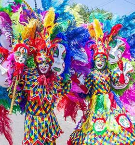 Costumes for Colombia Carnival costumes feathers and fancy dress for traditional festival in Colombia