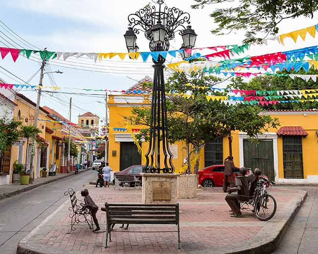 holiday guide advice on travelling to cartagena with visiting Getsemanu neighborhood in cartagena