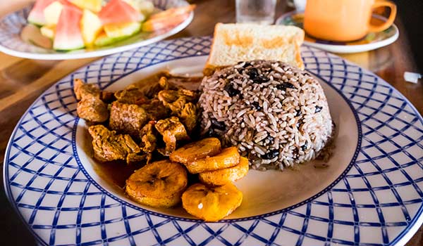 Regional cuisine in Costa Rica, rice and beans food to try in costa rica regional varieties gallo pinto