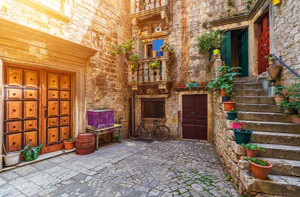 An image showing a traditional Croatian house tucked away in the old town