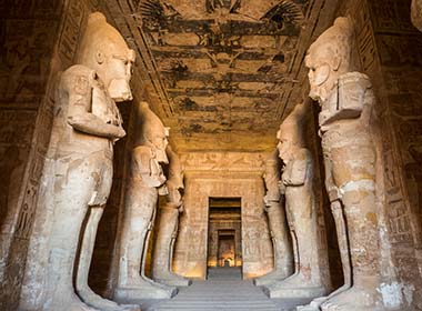 visit the temples in abu simbel egypt