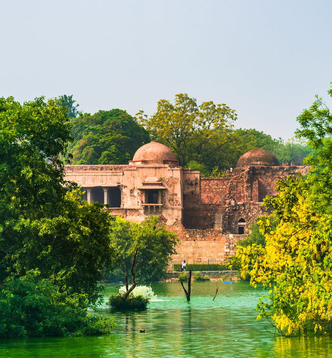 Experience both the historical and modern faces of India in Hauz Khas