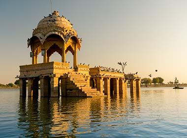 visit the golden city of jaisalmer in rajasthan, one of the best places to go in india