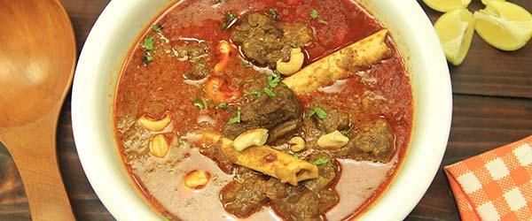 popular food in india is a rogan josh curry