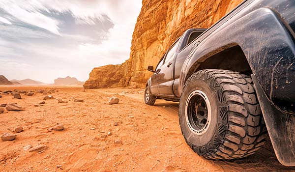 Travelling by hire car in Jordan hiring a car to travel around jordan