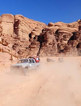 car racing in the jordan rally desert