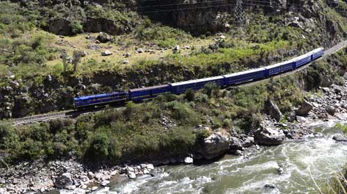 Group tour in Peru on a train journey from ollantaytambo to Aguas Calientes