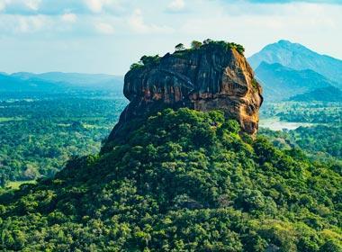 UNESCO World Heritage Site, the ancient fort Sigiriya holiday tours for travelers to see UNESCO World Heritage Site, Fort, Ruins