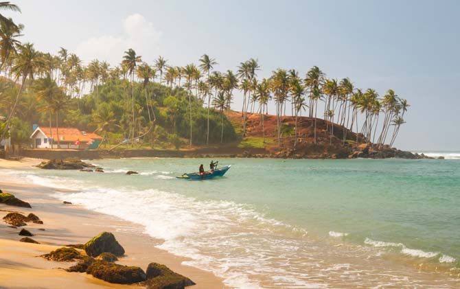 Top tips for adventure travel trips in Sri Lanka travel advice blog sri lanka, discover asia's sri lanka, top tips for visiting sri lanka, adventure travel beaches sri lanka