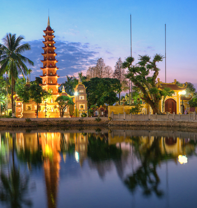 Tran Quoc Pagoda Explore the lakeside of Ho Tay for incredible city views reflected in the water