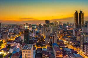 Phnom Penh is Cambodia's busy capital Phnom Penh is Cambodia's capital and sits at the junction of the Mekong and Tonlé Sap rivers