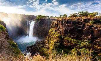 waterfall in zimbabwe mountain region