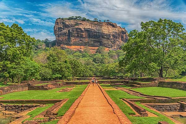 image of Sigirya Rock in Sri Lanka