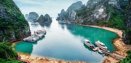 Solo tourist photo take at Halong Bay, Vietnam solo tourists in search of amazing journies around the world wanting to discover new places