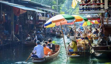 Floating Markets in Bangkok 